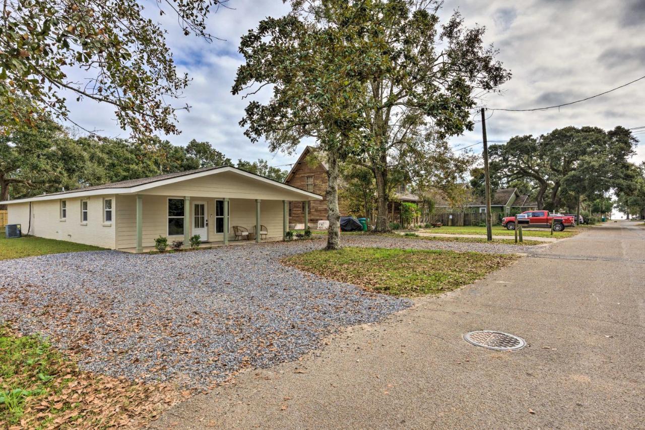 Spacious Gulfport Home With Yard 1 Mi To Beach エクステリア 写真