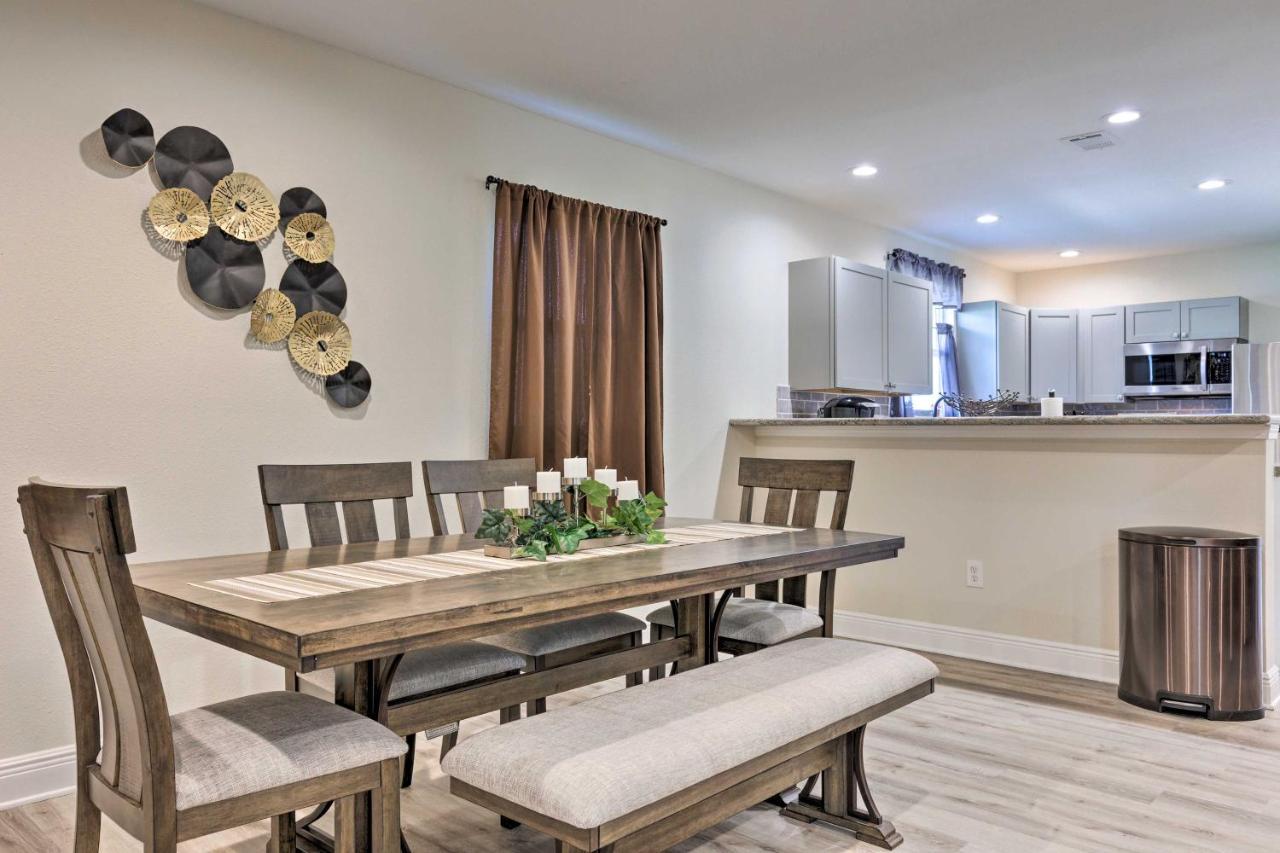 Spacious Gulfport Home With Yard 1 Mi To Beach エクステリア 写真